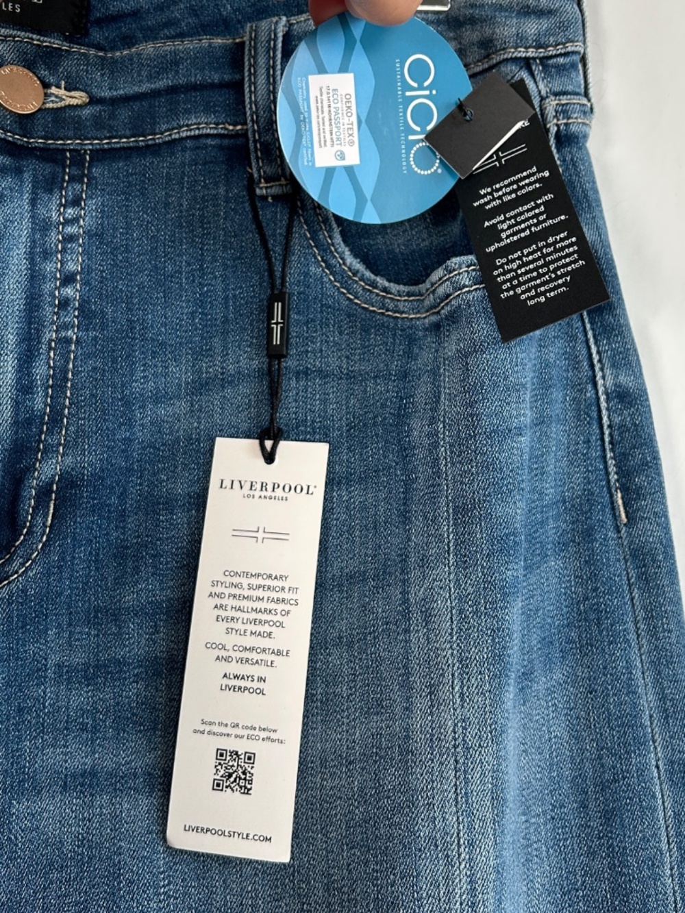 Liverpool size 12/31 Stride high rise crop wide leg jeans blue medium wash NEW - Picture 6 of 10